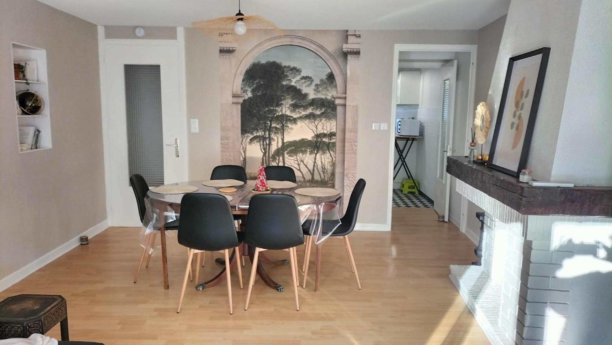 Gite De La Croix Du Dan Poligny  Eksteriør billede